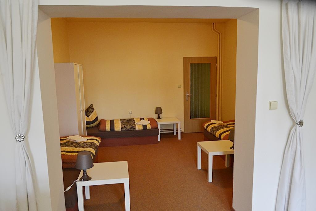 Apartman Namesti Hostinne Room photo